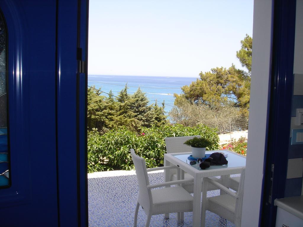 Bouganville Stegna Archangelos (Rhodes)