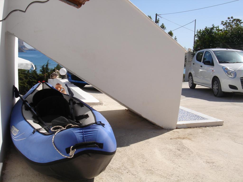 Bouganville Stegna Archangelos (Rhodes)